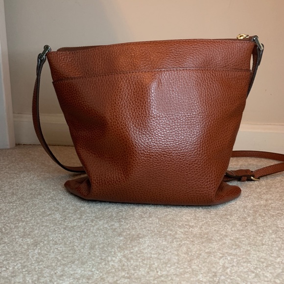 Casual Everyday Crossbody Bag (great for travel!) - Picture 3 of 4